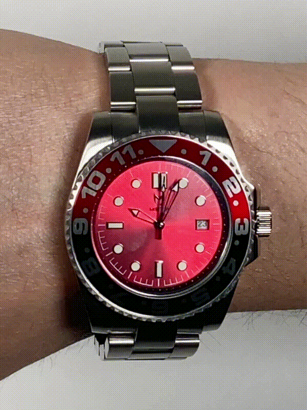 VO109SS - VOYAGER SILVER / BLACK & RED / SS BAND