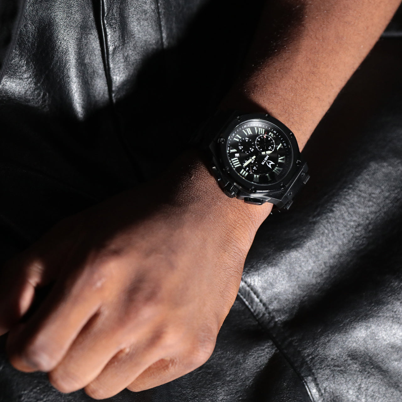 AM1056SS - AMBASSADOR BLACK STEEL BAND